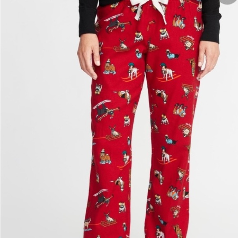 Old navy fannel pajamas